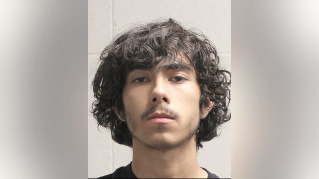 East Harris County: 18-year-old arrested for robbery-turned-shooting, sheriff says