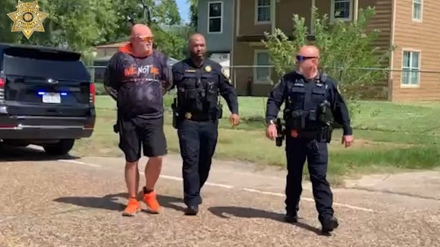 Texas City teacher arrested, accused of planning to take minor to hotel