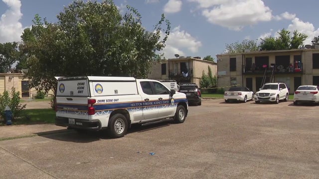 South Houston: Woman in ballistic vest shoots, kills elderly woman collecting cans, police say