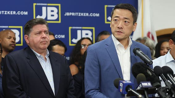 Texas Democratic lawmakers who fled state evacuate Illinois hotel after bomb threat