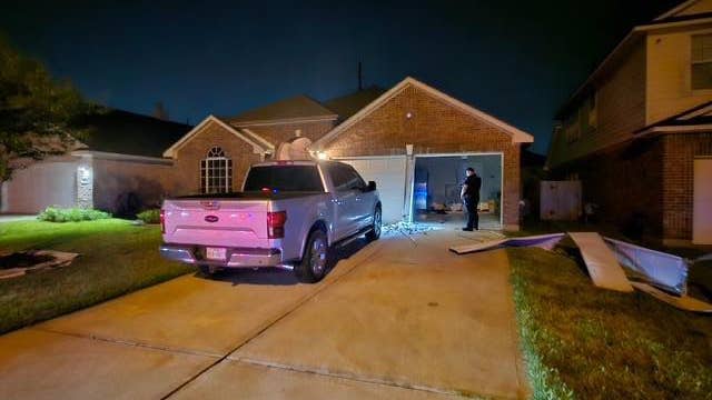North Harris County: Wanted suspect drives off after crashing into home