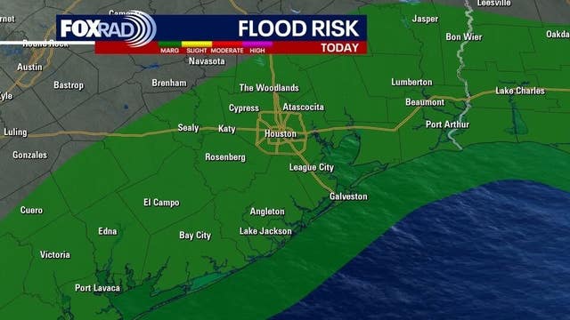 Houston weather: Storms impacting flights; check status, delays