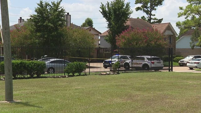 Northwest Harris County: Man, woman killed in possible murder-suicide, sheriff says
