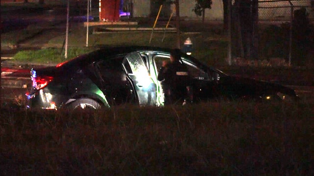 Houston driver shot multiple times on South Post Oak, police investigate
