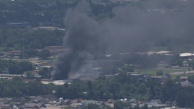Houston fire: Heavy black smoke seen from warehouse on Superior Way