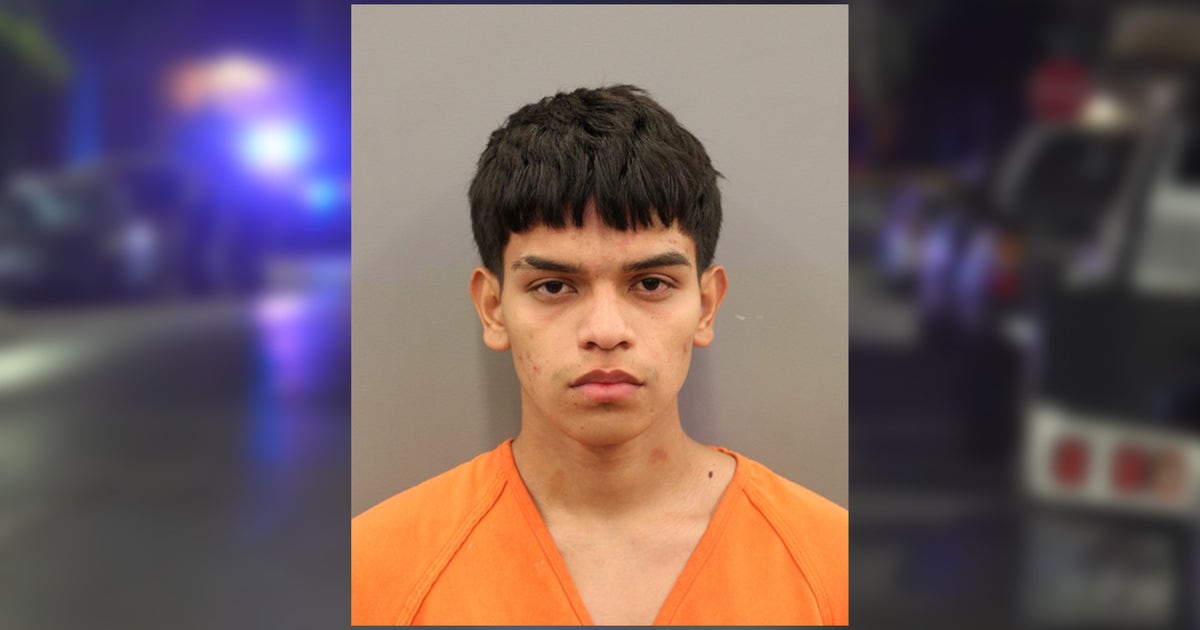 18-year-old charged with capital murder after attempted robbery: HPD ...