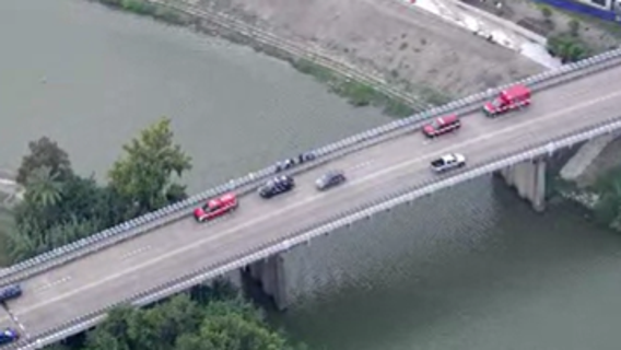 Houston: Body recovered from Buffalo Bayou following report of person jumping, police say