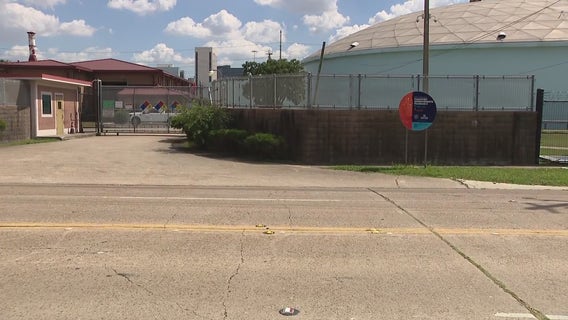 Security guard shot man wielding pipe at Houston water facility: police