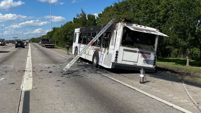 Houston: 610 East Loop lanes blocked following bus fire, officials say