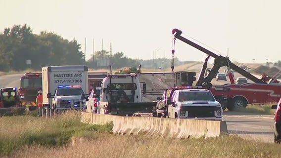 Waller County: Rollover 18-wheeler crash blocking Highway 290 near FM 362