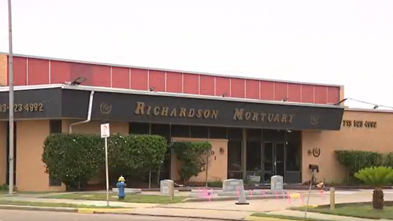 Families react to corpse abuse charges for 2 former Richardson Mortuary directors