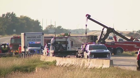 Waller County: Rollover 18-wheeler crash blocking Highway 290 near FM 362
