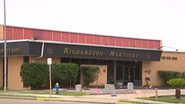 Families react to corpse abuse charges for 2 former Richardson Mortuary directors