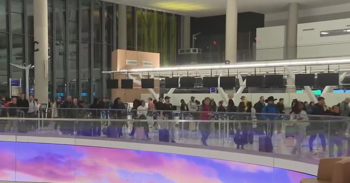 Houston winter storm could impact flights this weekend: What to know