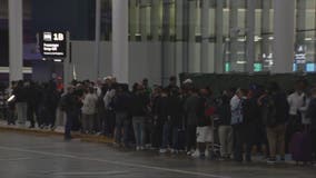 TSA wait times may exceed 60 minutes at Houston's airports