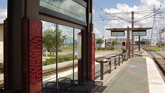 4 detained, 2 guns recovered after shooting at Houston METRO Rail Center