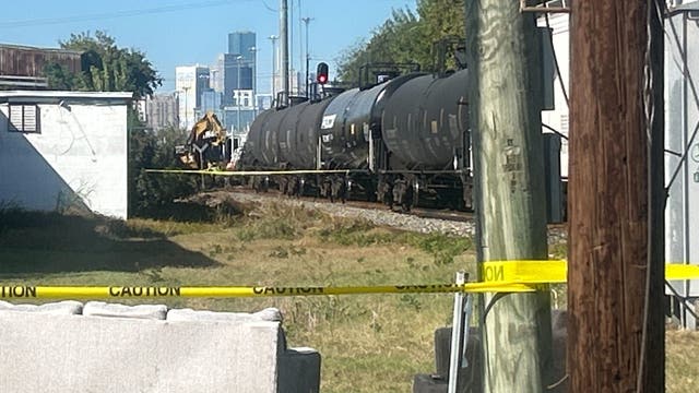 Train derailment in Houston's East End; apartment evacuated as precaution