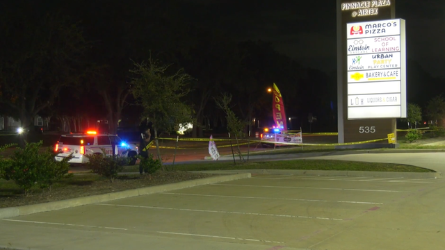 1 injured, shot in the back on Airtex Boulevard; 4 suspects on the run