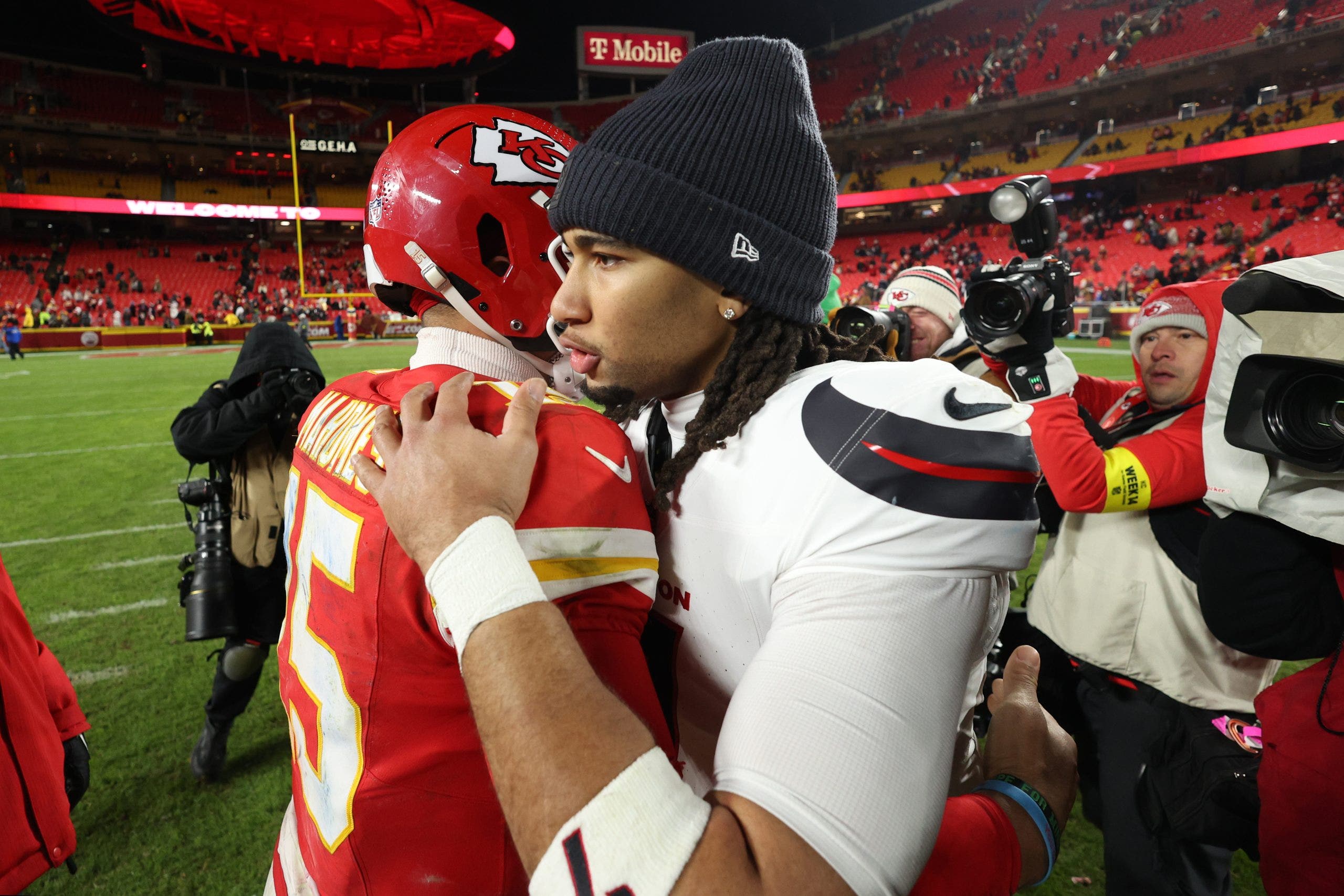 Texans 20-10 victory over the Kansas City Chiefs revive playoff hopes