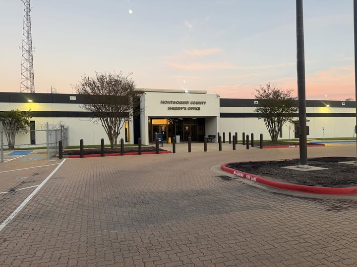 Montgomery County detention officers attacked by inmate, hospitalized