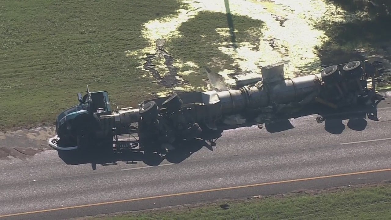 SH 35 lanes closed in Brazoria County after HAZMAT spill