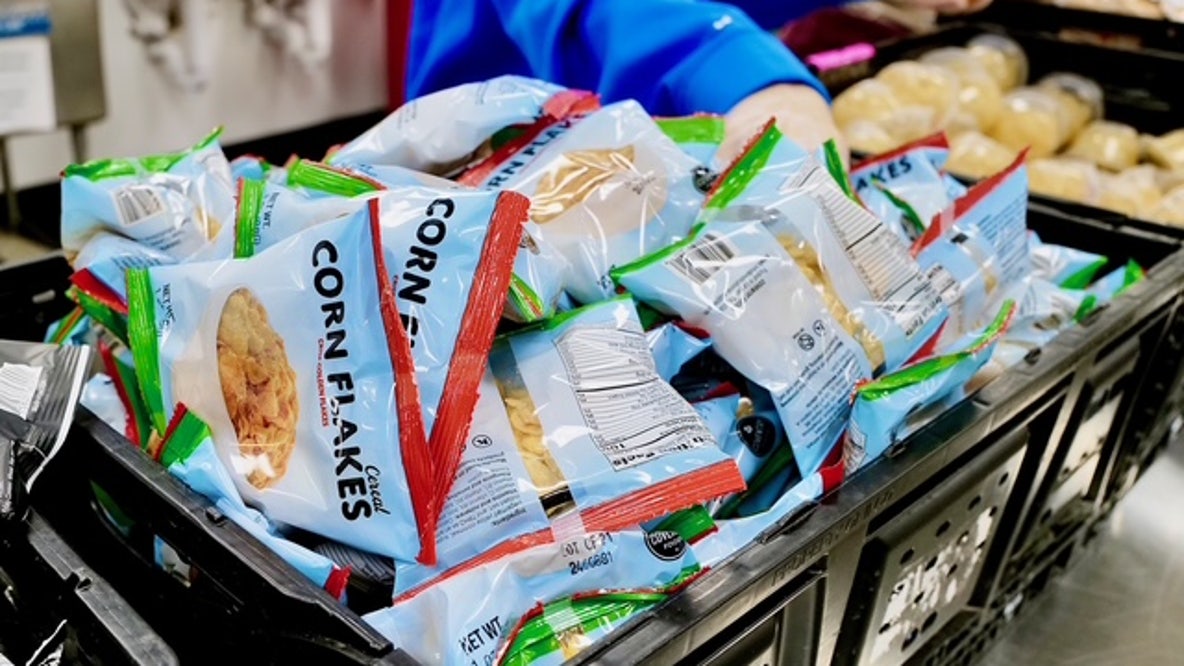 Giving time during the holidays: Visiting the Montgomery County Food Bank