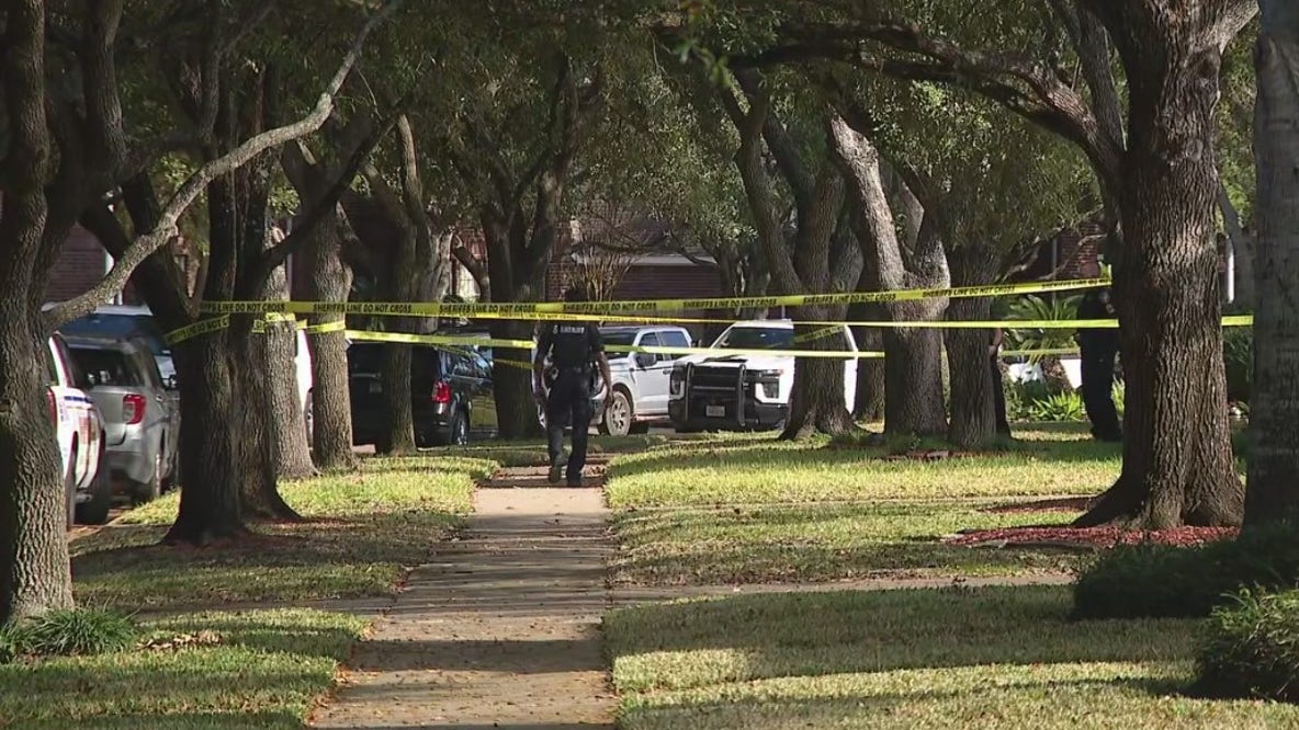 Suspect dies in Katy home as authorities serve warrant, sheriff says
