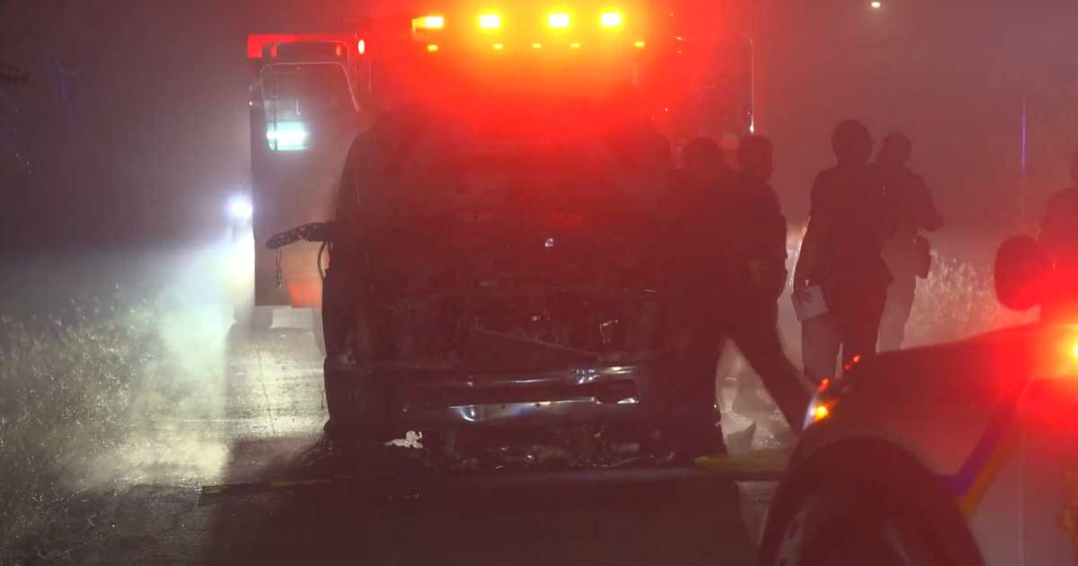 Houston firefighters discover body inside car fire in Almeda | FOX 26 ...