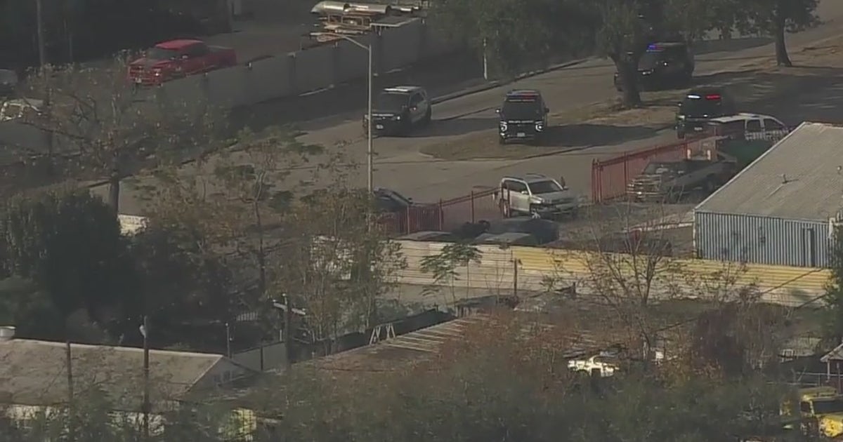 Houston police chase ends in Gulfcrest neighborhood, suspect in custody ...