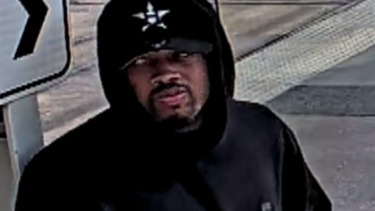 FBI Houston searching for 'Cougar Campus Crook', reward being offered