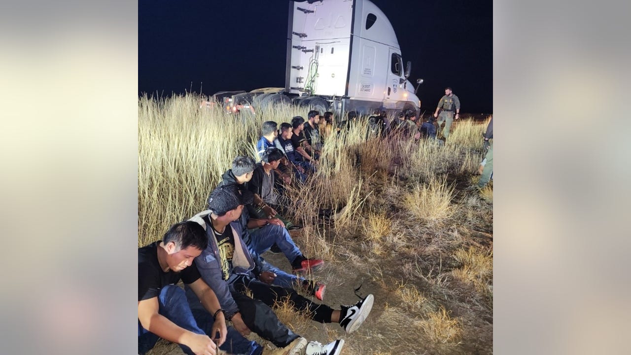 Texas DPS finds 23 undocumented immigrants 'stuffed' in sleeping compartment of semi