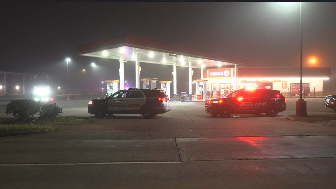 Houston police investigate Circle K parking lot shooting
