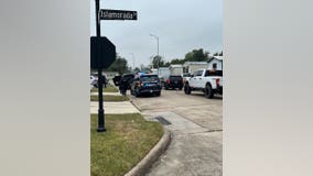 Husband stabs wife, sets himself on fire in east Houston, officials say