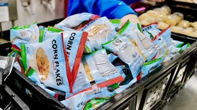 Giving time during the holidays: Visiting the Montgomery County Food Bank