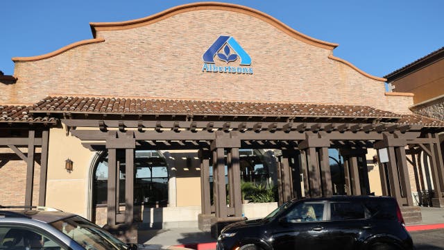 Houston stores open and closed on Christmas Day 2025