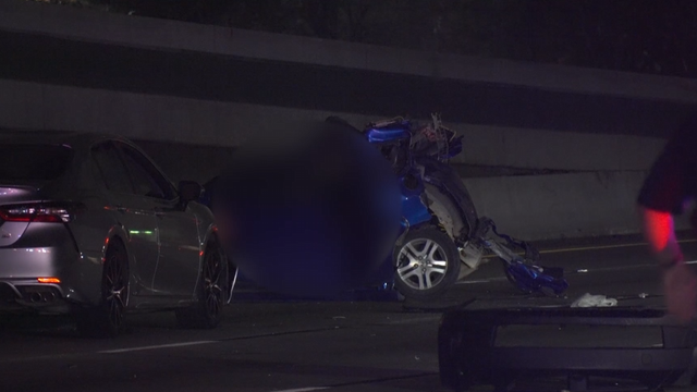 Woman killed in multi-car crash on North Freeway after driving with flat tire