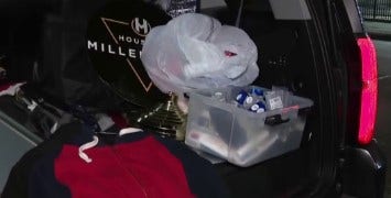 Texas group donates emergency supplies to homeless ahead of winter storm