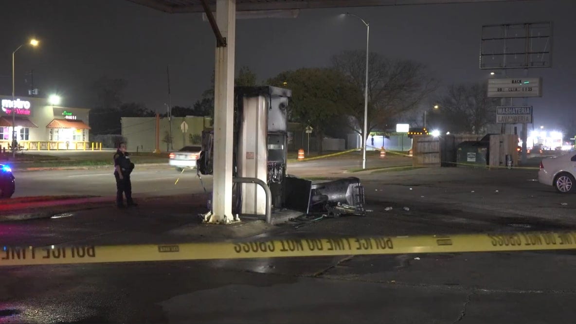 Man injured in suspected shootout at South Park gas station; 2 on the run, police say