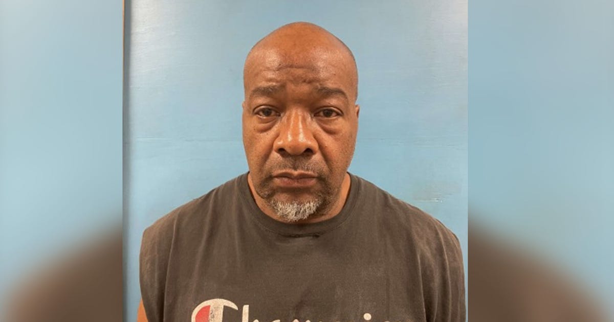 Registered sex offender charged in multiple indecent exposure incident ...