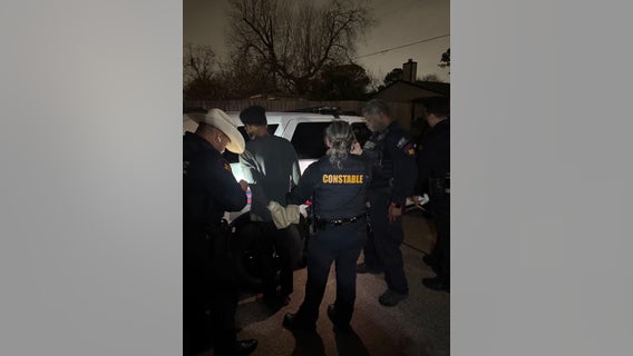 Man arrested after roommate found dead in N. Harris County garage, officials say