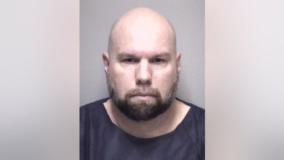 Galveston man accused of detaining person while posing as officer; police seeking other victims