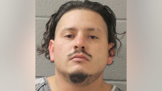 Wanted man accused of shooting at Fort Bend County deputy during Sugar Land incident