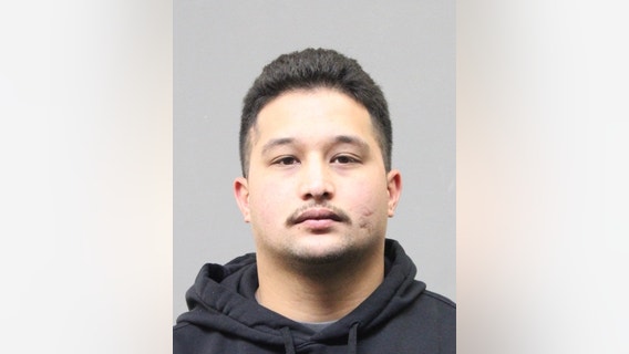 Houston police officer accused of racing at 130+ mph with child in car