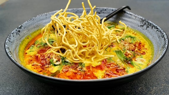 Unpack your bags and eat around the world at Traveler’s Cart