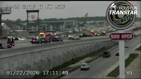 Houston traffic: IH-45 Northbound at FM 517 reopens following 5-vehicle crash
