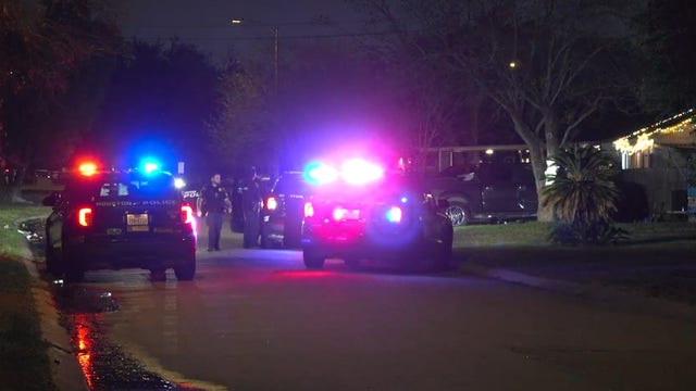 Man shot by former neighbor; suspect surrenders after standoff, Houston police say