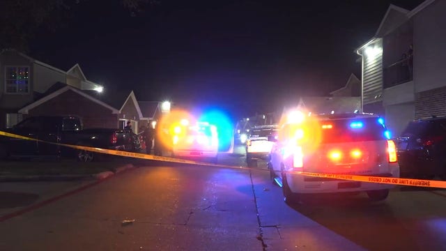 Shootout at north Harris County apartment complex injures one man; another on the run, officials say