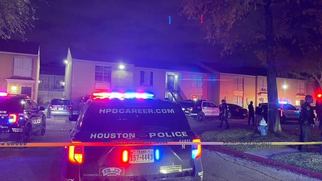 Houston shooting: Woman shot inside apartment, dies at hospital; police investigating