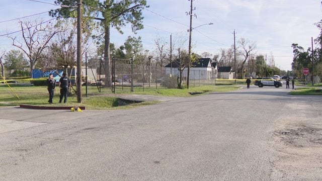 Houston officer fatally shoots 'armed suspect' in Kashmere Gardens, police say