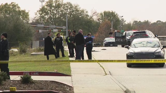 Teen killed, another injured in East Houston after shooting leads to crash, police say